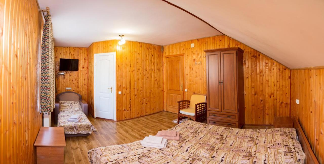 Готель Криворізька Паланка Микуличин Екстер'єр фото